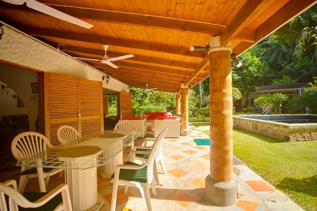 Cote Sud - Unique Villa & Bungalows Intendance Road Takamaka Ruang foto