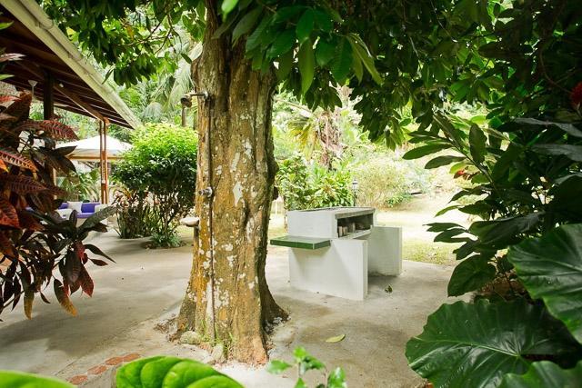 Cote Sud - Unique Villa & Bungalows Intendance Road Takamaka Bagian luar foto